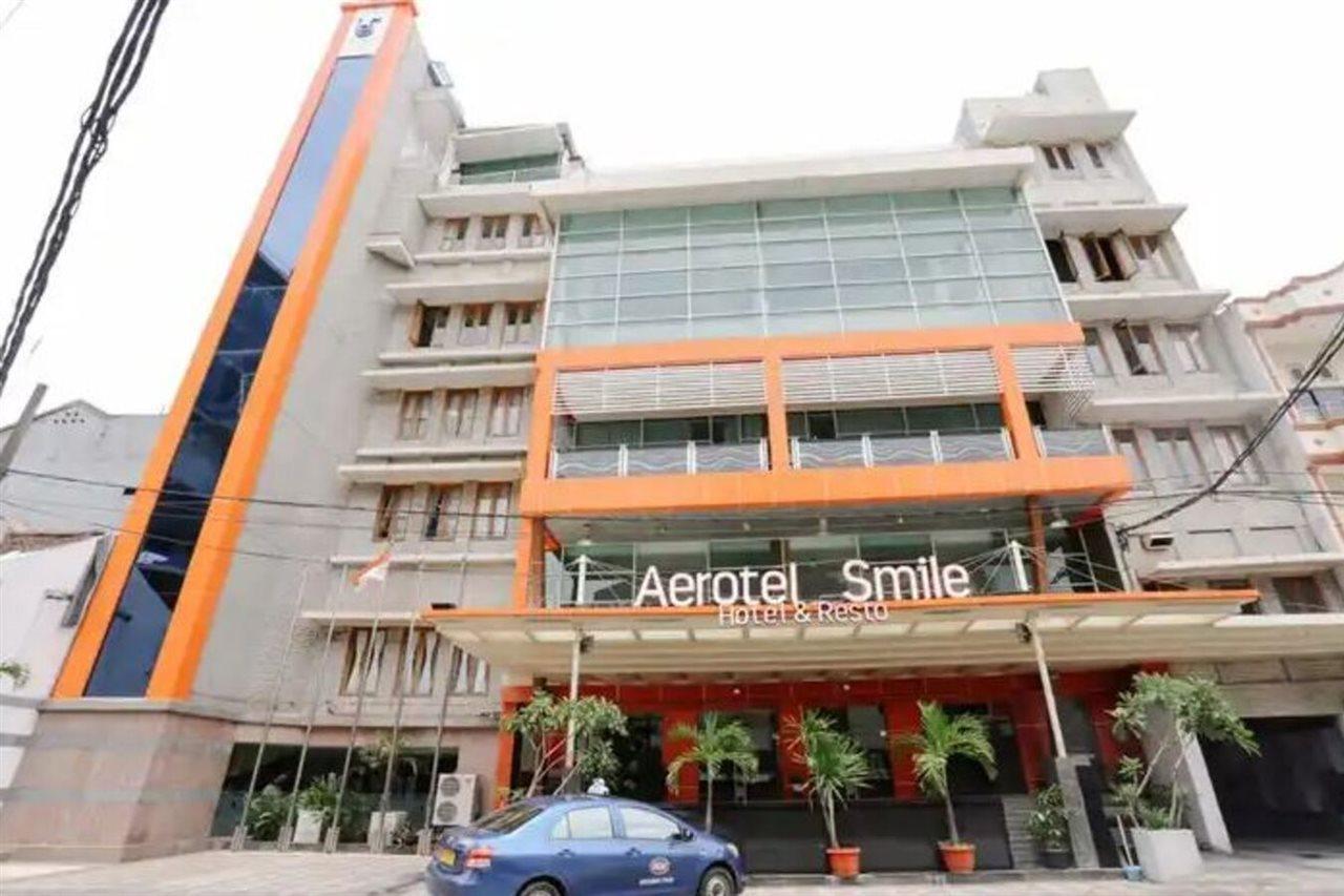 Aerotel Smile Losari Makassar Dış mekan fotoğraf